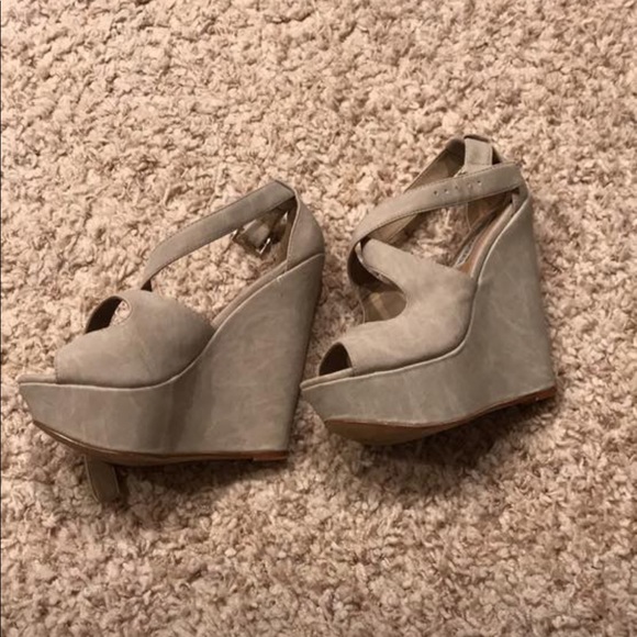 Steve Madden wedges - Picture 3 of 3